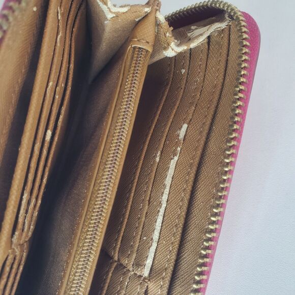 Vtg Fossil Wallet Hot Pink Pebbled Leather Wallet Zip Around Tan Inside *FLAW - Picture 8 of 9